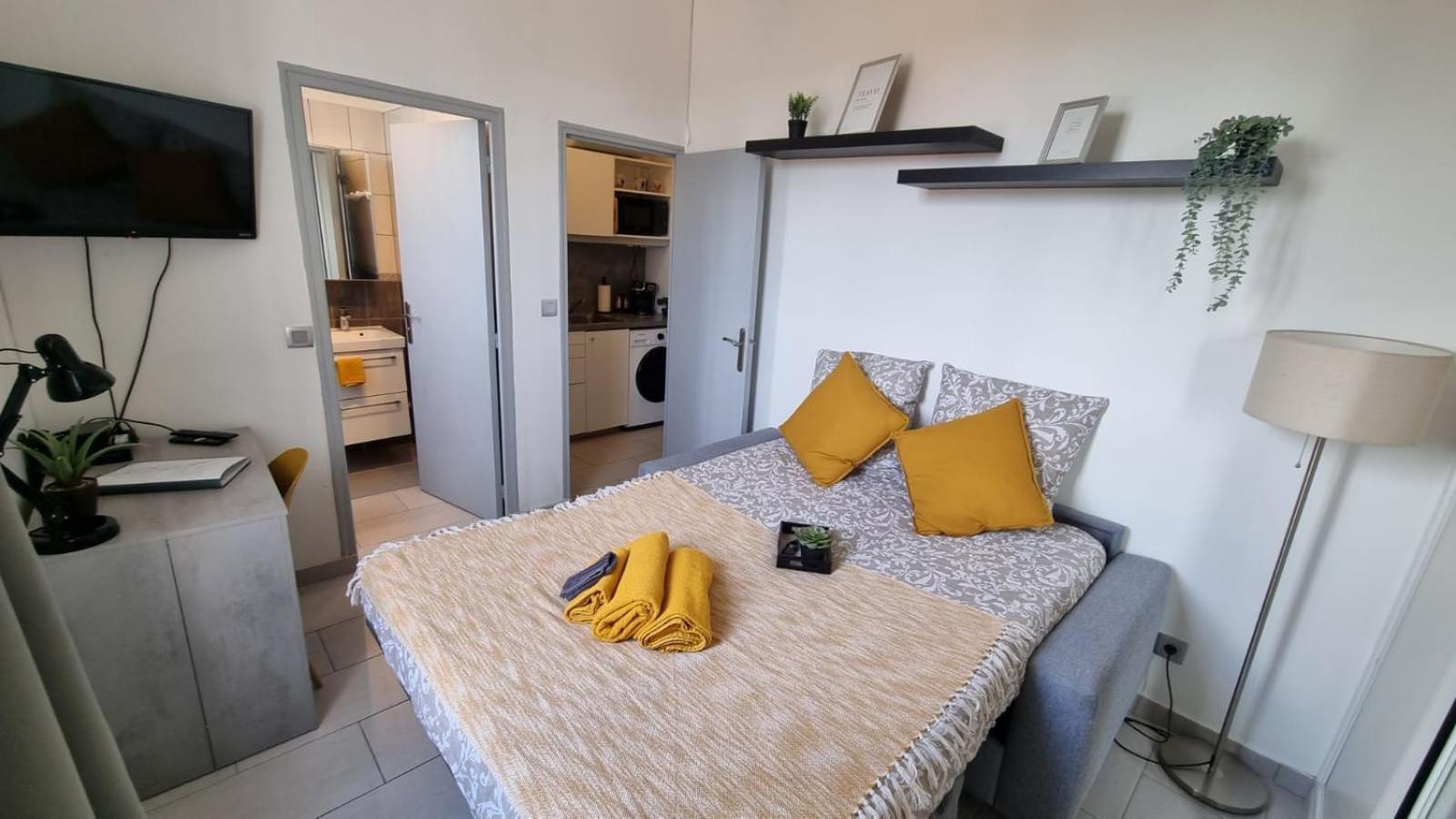 Studio Cosy - Manoir Securise - Avon Dış mekan fotoğraf